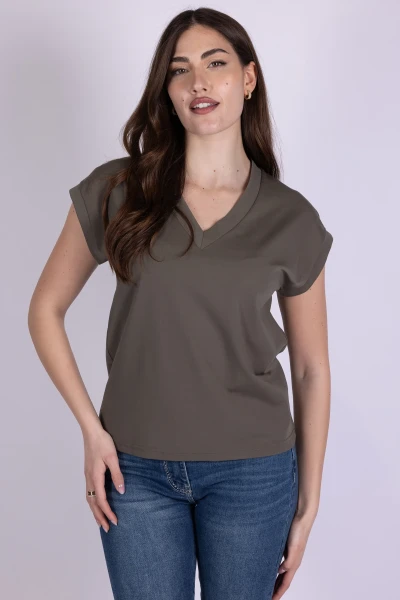 T-SHIRT SCOLLO A V PUNTO...