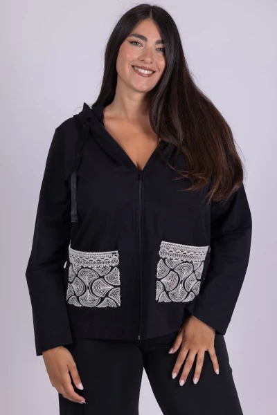 FELPA CURVY ZIP RICAMO MARA...