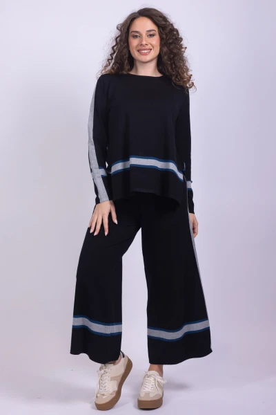 COMPLETO IN MAGLIA RIGATA...
