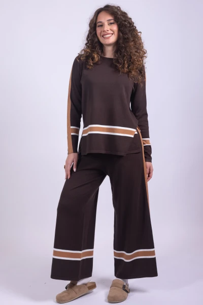 COMPLETO IN MAGLIA RIGATA...