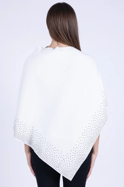 PONCHO IN MAGLIA CON BORDO...